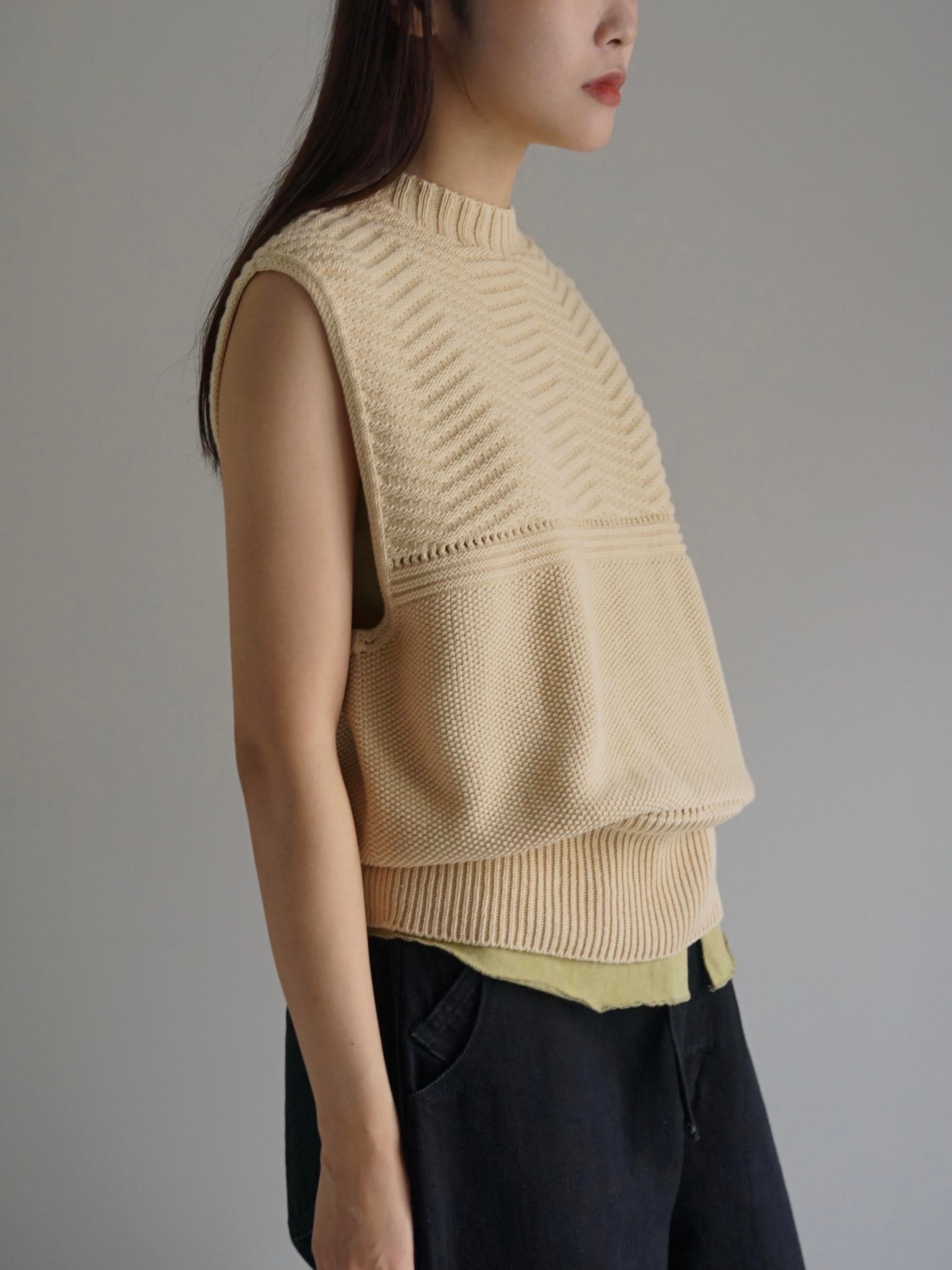 ▷受注商品・4月納品◁JöICEADDED / Geometric Knitted vest (4color